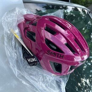 SMITH Fuchsia Cycling Helmet